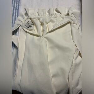 Once worn a hand full of time beautiful Tuckernuck white Faye blouse